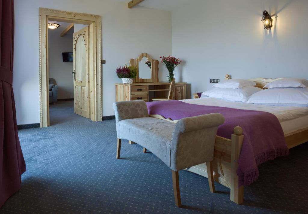 Apartament typu Superior z aneksem kuchennym, z łazienką, balkonem i osobną sypialnią