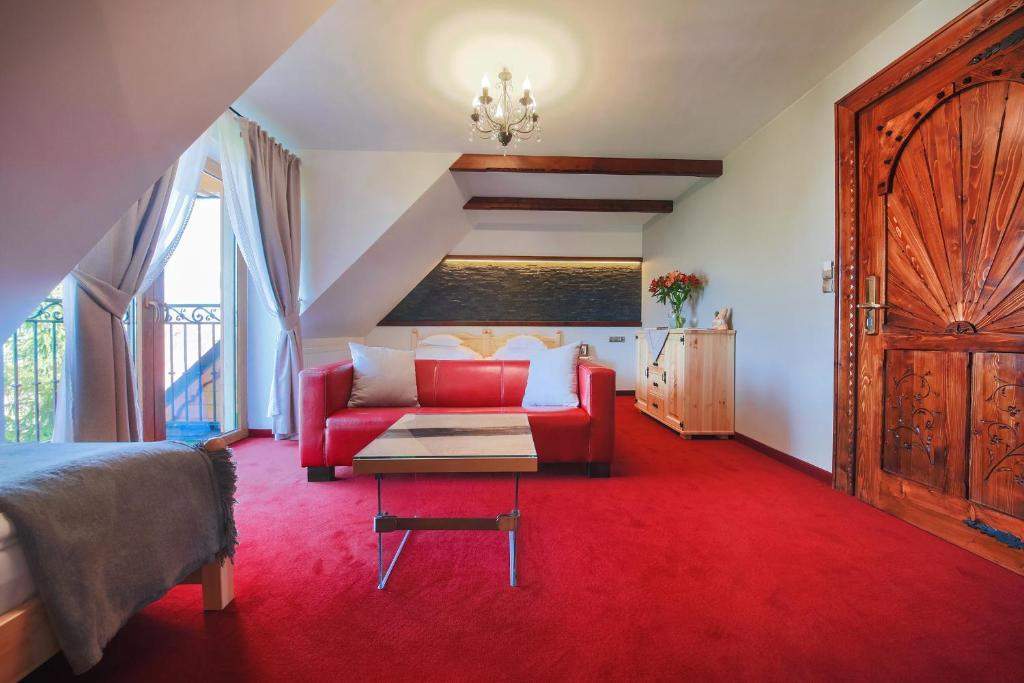 Pokój 3-osobowy z balkonem i łazienką  (31 m²)